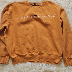 Vintage Tommy Hilfiger Men's Orange Crew Neck Sweater Size Large